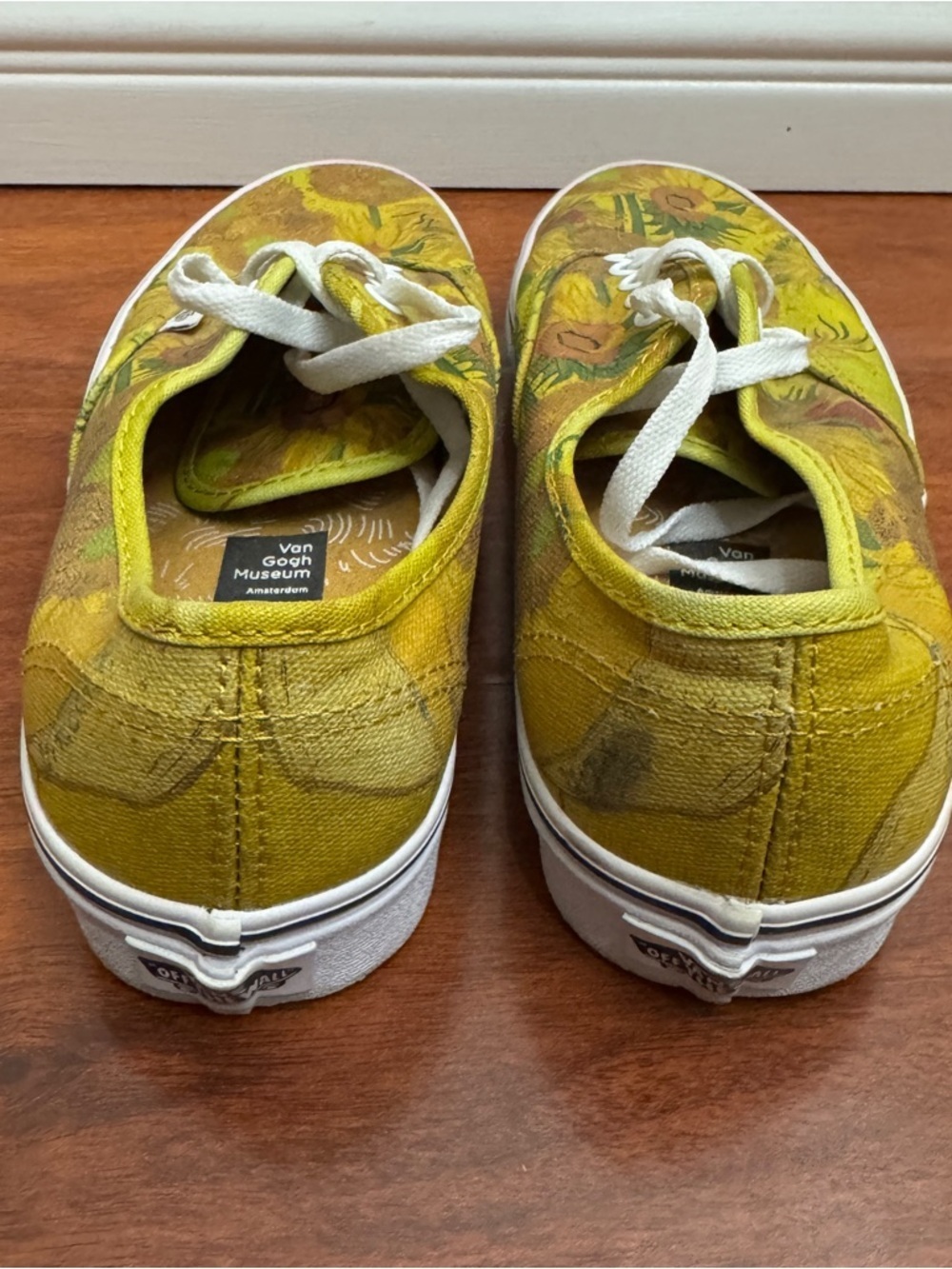 Vans Authentic Van Gogh Sunflowers Size 7 Mens - Picture 3 of 9
